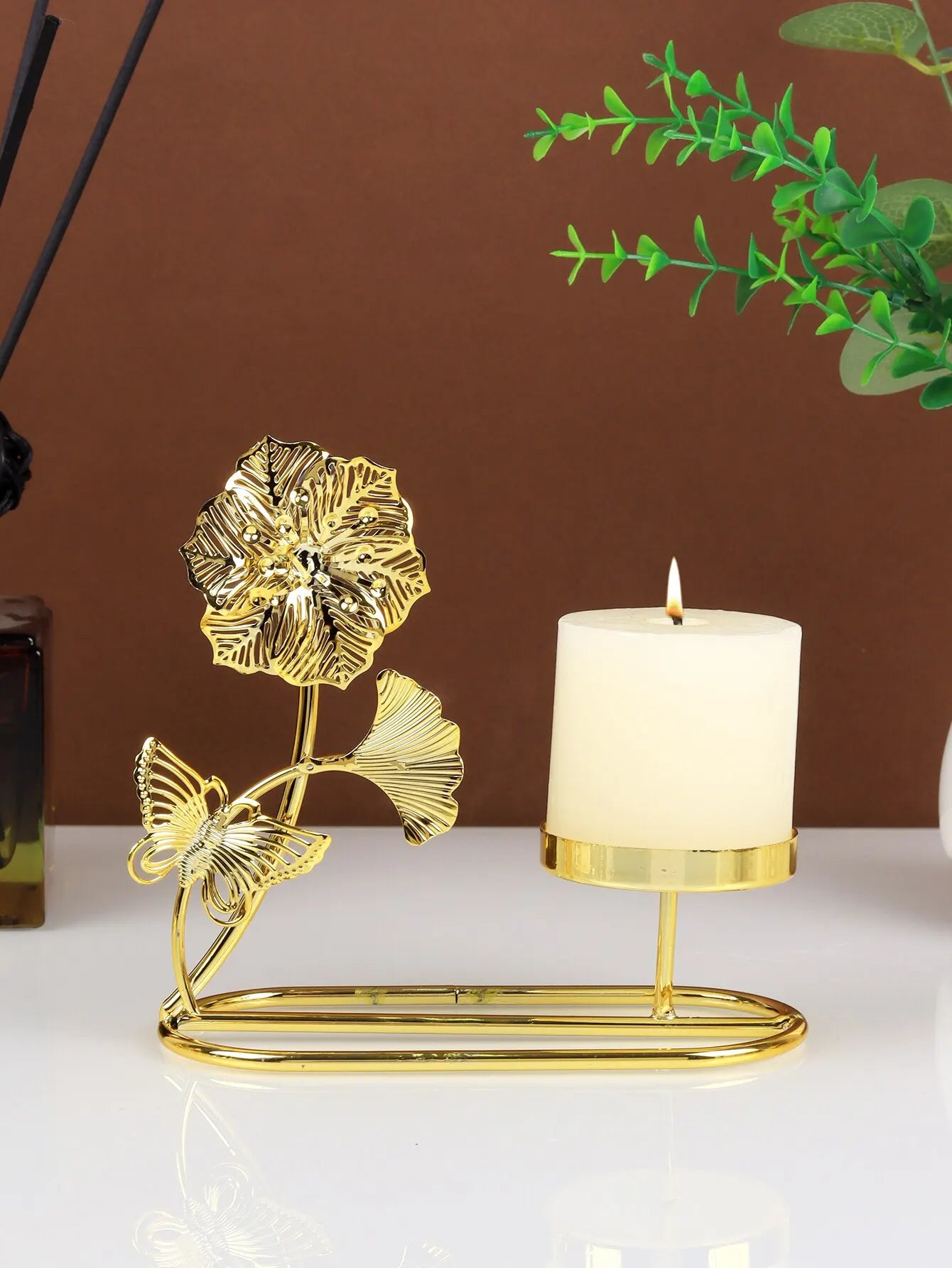 1pc Nordic Gold Ginkgo Leaf Romantic Candle Dinner Table Decoration Candlestick Decorations Home Decoration Electroplating